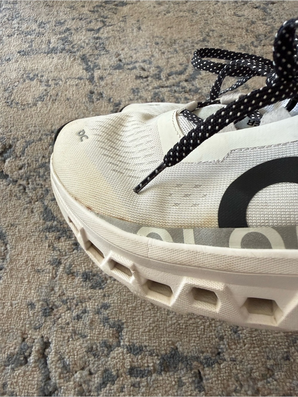 ON Cloudmonster Running Shoes Sz 8.5 Womens - Picture 6 of 6